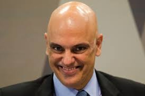 Moraes determina uso de tornozeleira eletrônica para senador Marcos do Val.